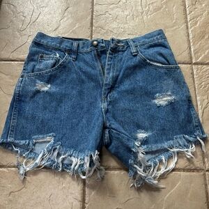 Wrangler hand distressed shorts Sz 30